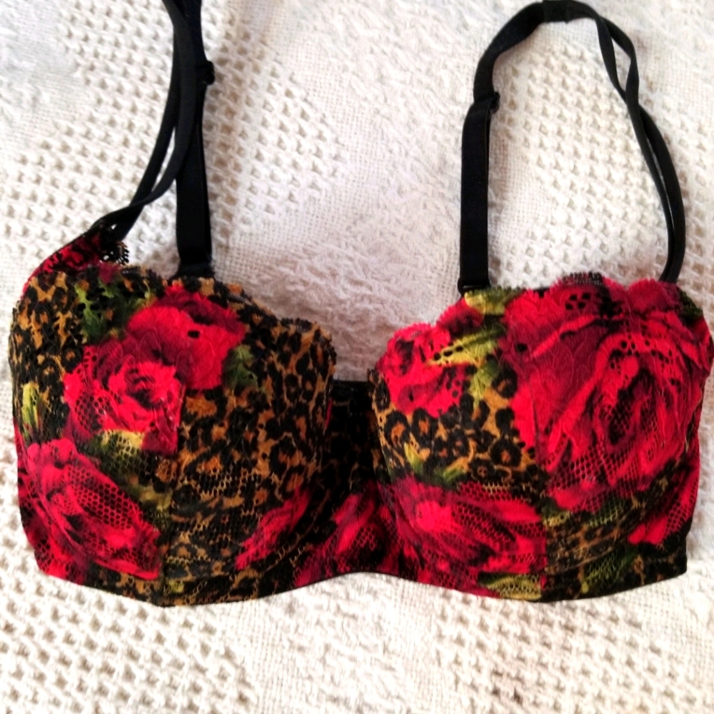 Very Sexy by VS bra sz. 32B